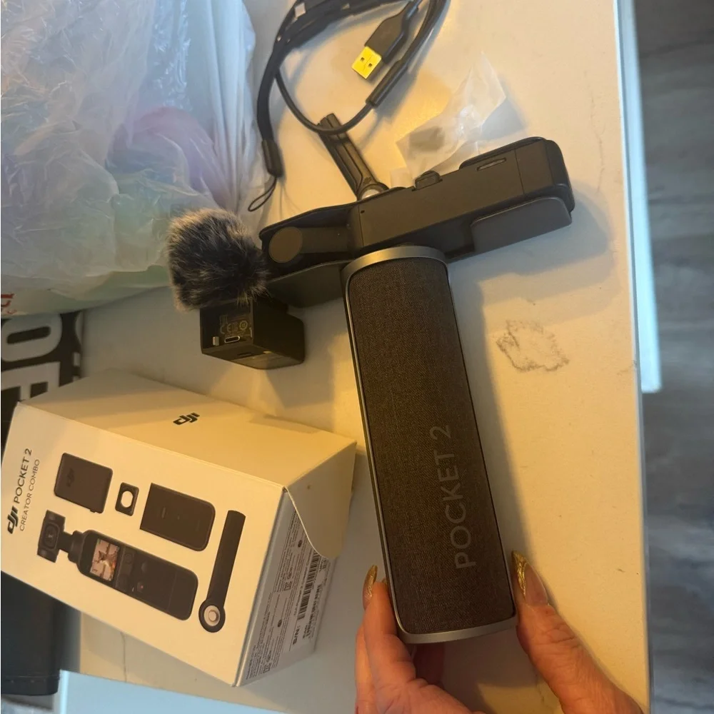 DJI Pocket 2 Creator Combo with Black and Gray Case BRAND NEW NEVER BEEN USED
